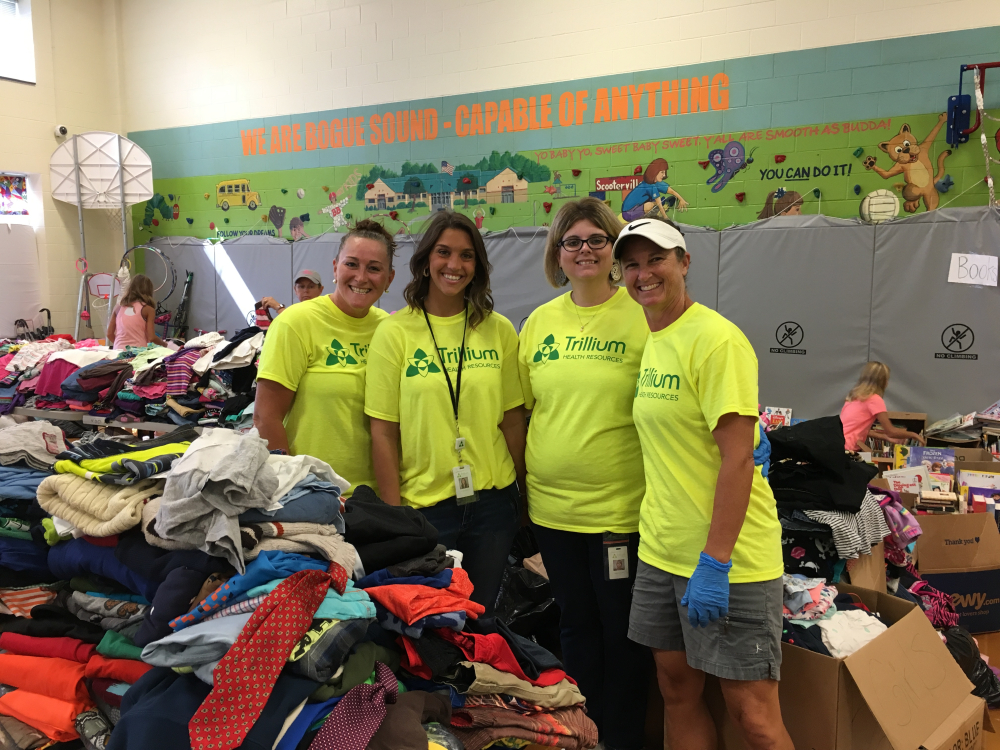 two woman from Trillium response team helping outside