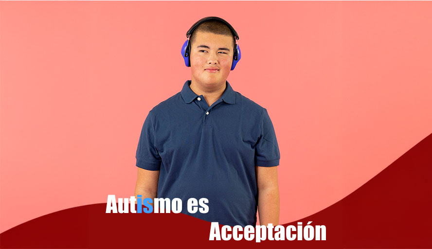 Foto de un adolescente con unos audífonos azules